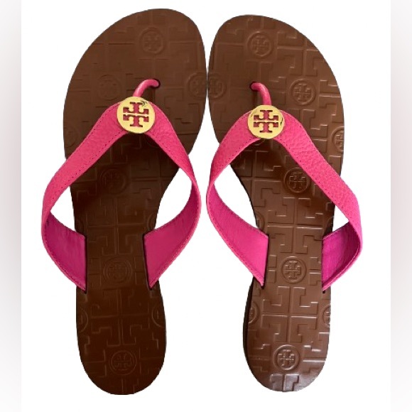 Tory Burch THORA Tumbled Leather Gold Logo Hibiscus Flower Gold Size 9.5 - Picture 2 of 4